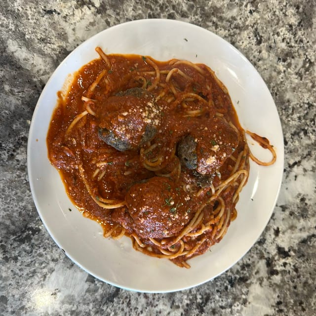 Spaghetti w/Meatballs.